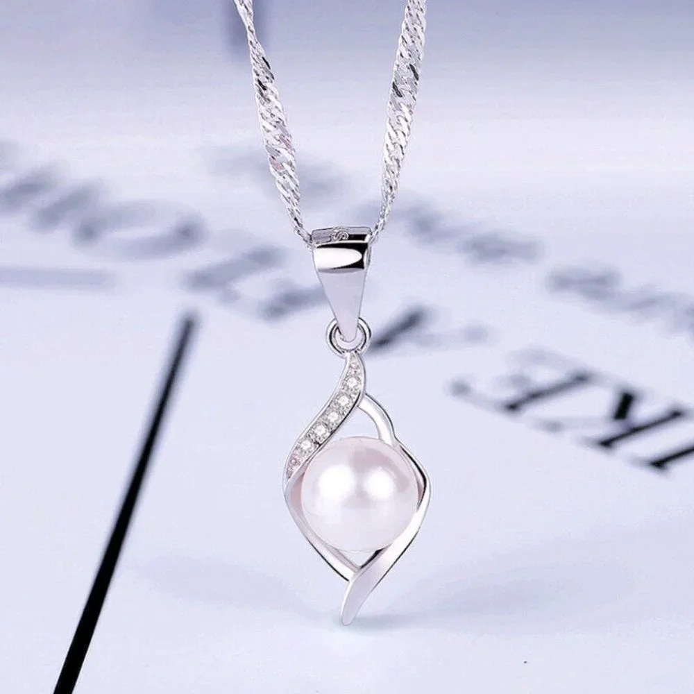 New Elegant 925 Silver Cultured Pearl Sim. Diamond Necklace